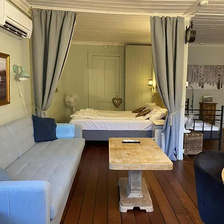 Laerdalsoren Motor Hotel *