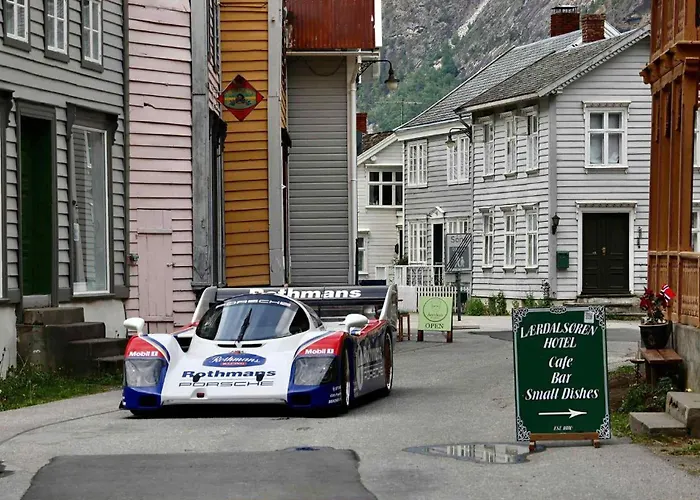Laerdalsoren Motor * Lærdalsøyri
